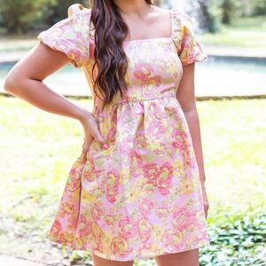 BRAND: TCEC 
SIZE: Medium
COLOR: Pink
PATTERN: Floral
STYLE: Babydoll dress